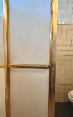 Apartamento à venda com 197m², 3 quartos e 1 vaga Apartamento à venda com 197m², 3 quartos e 1 vagaBanheiro social