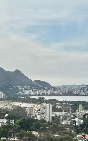 Apartamento à venda com 197m², 3 quartos e 1 vaga Apartamento à venda com 197m², 3 quartos e 1 vagaVista da sala