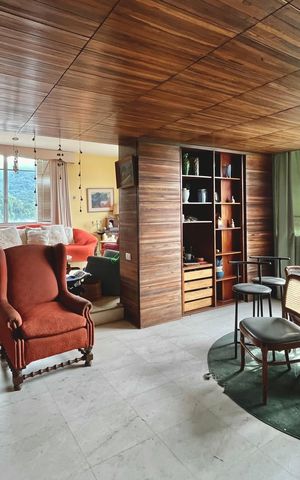 Apartamento à venda com 197m², 3 quartos e 1 vaga Apartamento à venda com 197m², 3 quartos e 1 vagaSala