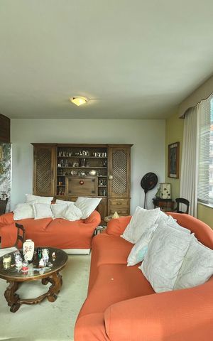 Apartamento à venda com 197m², 3 quartos e 1 vaga Apartamento à venda com 197m², 3 quartos e 1 vagaSala