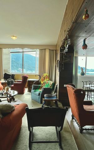 Apartamento à venda com 197m², 3 quartos e 1 vaga Apartamento à venda com 197m², 3 quartos e 1 vagaSala