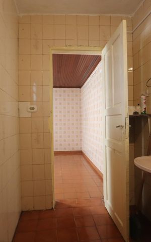 Casa à venda com 90m², 3 quartos e 1 vagaBanheiro