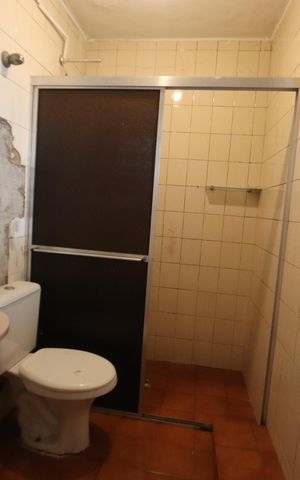Casa à venda com 90m², 3 quartos e 1 vagaBanheiro