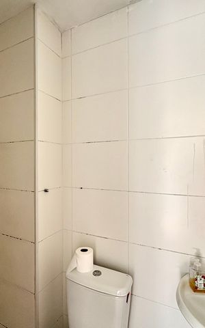 Apartamento à venda com 33m², 2 quartos e sem vaga Apartamento à venda com 33m², 2 quartos e sem vagaBanheiro social