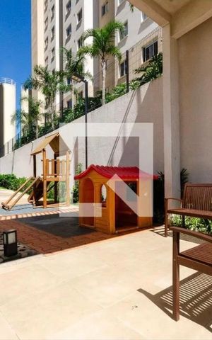 Apartamento à venda com 33m², 2 quartos e sem vaga Apartamento à venda com 33m², 2 quartos e sem vagaÁrea comum - Playground