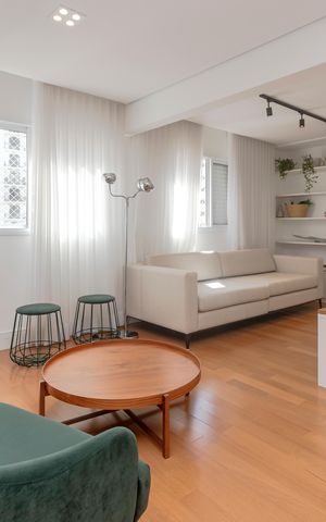 Apartamento à venda com 108m², 2 quartos e 1 vaga Apartamento à venda com 108m², 2 quartos e 1 vagaSala