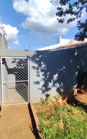 Casa para alugar com 200m², 2 quartos e 5 vagas Casa para alugar com 200m², 2 quartos e 5 vagasÁrea externa