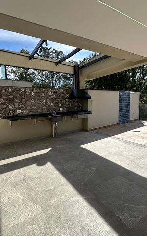 Casa de condomínio à venda com 304m², 4 quartos e 4 vagasChurrasqueira