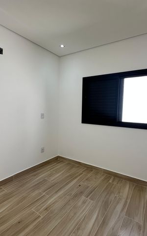 Casa de condomínio à venda com 304m², 4 quartos e 4 vagasQuarto