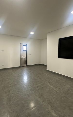 Casa de condomínio à venda com 304m², 4 quartos e 4 vagasSuíte 3