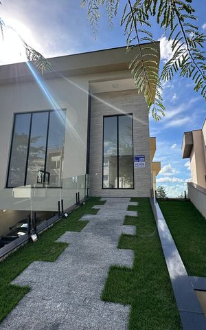 Casa de condomínio à venda com 304m², 4 quartos e 4 vagasFachada