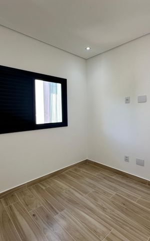Casa de condomínio à venda com 304m², 4 quartos e 4 vagasQuarto