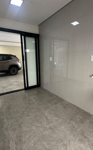 Casa de condomínio à venda com 304m², 4 quartos e 4 vagasÁrea de Serviço
