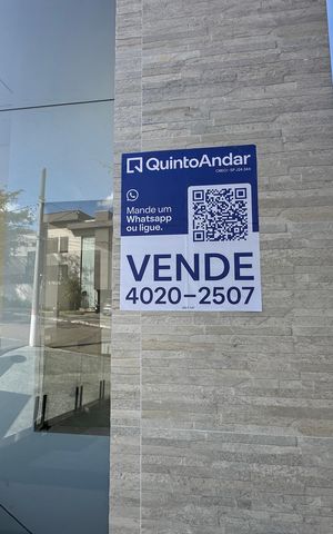 Casa de condomínio à venda com 304m², 4 quartos e 4 vagasFachada