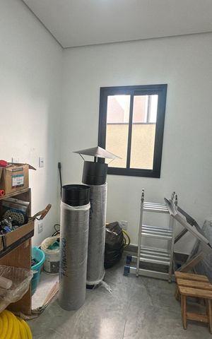 Casa de condomínio à venda com 304m², 4 quartos e 4 vagasQuarto de Serviço