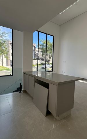 Casa de condomínio à venda com 304m², 4 quartos e 4 vagasCozinha