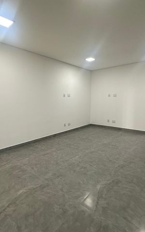 Casa de condomínio à venda com 304m², 4 quartos e 4 vagasSuíte 3