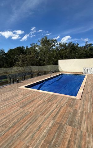 Casa de condomínio à venda com 304m², 4 quartos e 4 vagasPiscina
