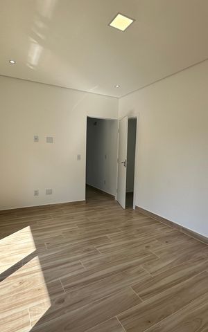Casa de condomínio à venda com 304m², 4 quartos e 4 vagasSuíte 2
