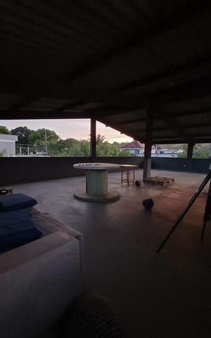 Casa para alugar com 250m², 2 quartos e 3 vagas Casa para alugar com 250m², 2 quartos e 3 vagasÁrea externa