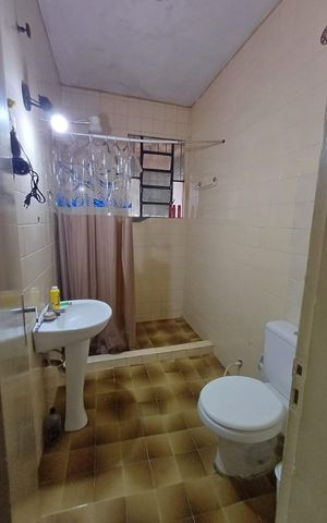 Casa para alugar com 250m², 2 quartos e 3 vagas Casa para alugar com 250m², 2 quartos e 3 vagasBanheiro