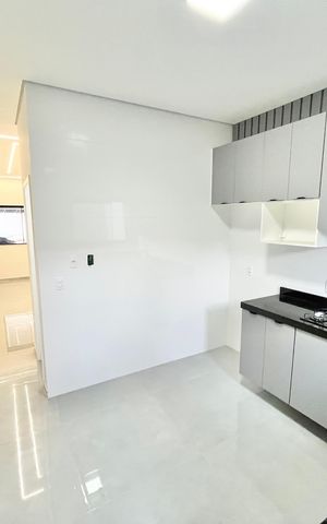 Casa à venda com 123m², 3 quartos e 2 vagas Casa à venda com 123m², 3 quartos e 2 vagasCozinha