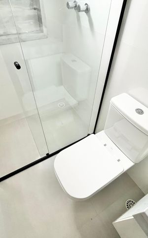 Casa à venda com 123m², 3 quartos e 2 vagas Casa à venda com 123m², 3 quartos e 2 vagasBanheiro da Suíte