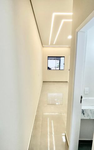 Casa à venda com 123m², 3 quartos e 2 vagas Casa à venda com 123m², 3 quartos e 2 vagasCorredor