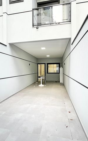 Casa à venda com 123m², 3 quartos e 2 vagas Casa à venda com 123m², 3 quartos e 2 vagasGaragem