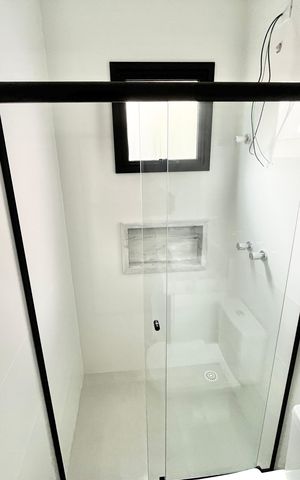 Casa à venda com 123m², 3 quartos e 2 vagas Casa à venda com 123m², 3 quartos e 2 vagasBanheiro da Suíte