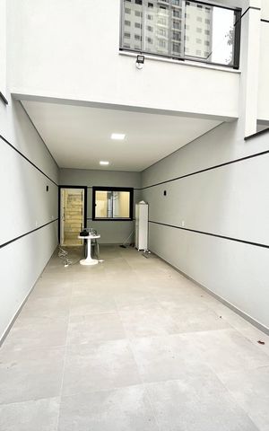 Casa à venda com 123m², 3 quartos e 2 vagas Casa à venda com 123m², 3 quartos e 2 vagasGaragem