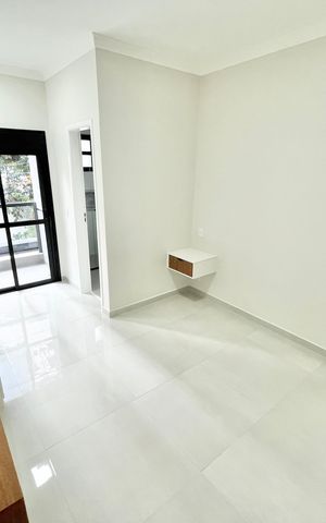 Casa à venda com 123m², 3 quartos e 2 vagas Casa à venda com 123m², 3 quartos e 2 vagasQuarto 2 - Suíte
