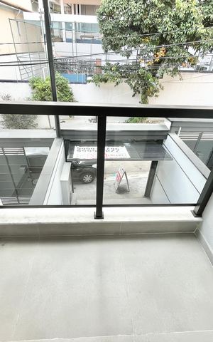 Casa à venda com 123m², 3 quartos e 2 vagas Casa à venda com 123m², 3 quartos e 2 vagasVaranda