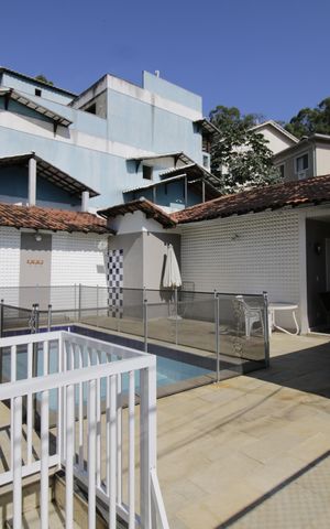 Casa de condomínio para alugar com 375m², 4 quartos e 2 vagasQuintal