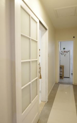 Casa de condomínio para alugar com 375m², 4 quartos e 2 vagasCorredor