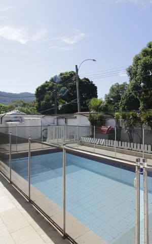 Casa de condomínio para alugar com 375m², 4 quartos e 2 vagasQuintal