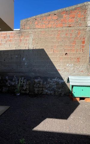 Casa para alugar com 55m², 2 quartos e 1 vaga