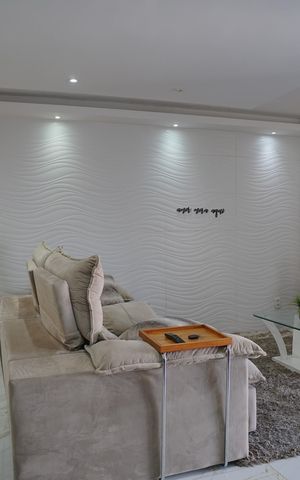 Casa à venda com 249m², 4 quartos e 2 vagas Casa à venda com 249m², 4 quartos e 2 vagasSala