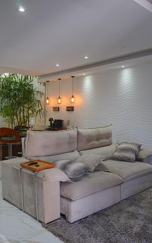 Casa à venda com 249m², 4 quartos e 2 vagas Casa à venda com 249m², 4 quartos e 2 vagasSala