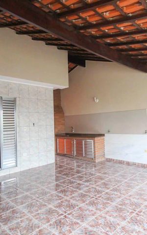 Casa à venda com 125m², 3 quartos e 2 vagas Casa à venda com 125m², 3 quartos e 2 vagasSacada do Quarto 1