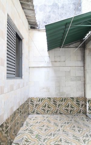 Casa à venda com 123m², 2 quartos e 1 vagalavanderia