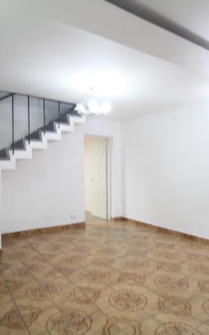 Casa à venda com 123m², 2 quartos e 1 vagaSala
