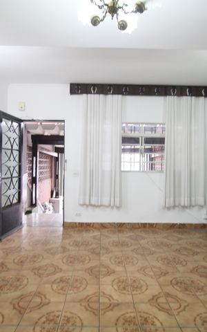 Casa à venda com 123m², 2 quartos e 1 vagaSala