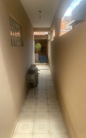 Casa à venda com 164m², 3 quartos e 2 vagas Casa à venda com 164m², 3 quartos e 2 vagasÁrea externa