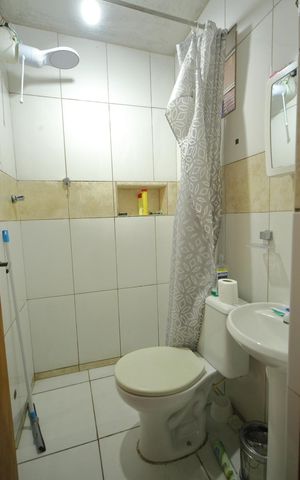 Casa à venda com 162m², 3 quartos e 1 vagaBanheiro da Suíte ( externa ) 