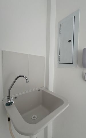 Apartamento à venda com 32m², 2 quartos e 1 vaga Apartamento à venda com 32m², 2 quartos e 1 vagaÁrea de Serviço