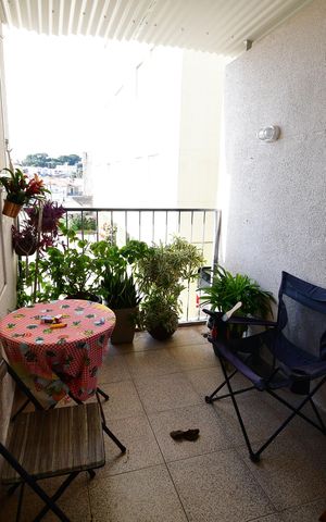 Apartamento à venda com 90m², 2 quartos e 1 vagaVaranda