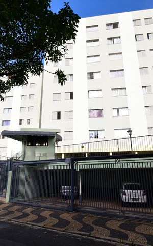 Apartamento à venda com 90m², 2 quartos e 1 vagaFachada / Placa