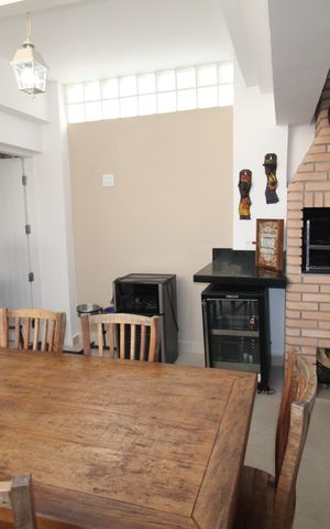 Casa à venda com 200m², 2 quartos e 2 vagasÁrea Comum
