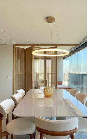 Apartamento à venda com 151m², 2 quartos e 2 vagas Apartamento à venda com 151m², 2 quartos e 2 vagasVaranda